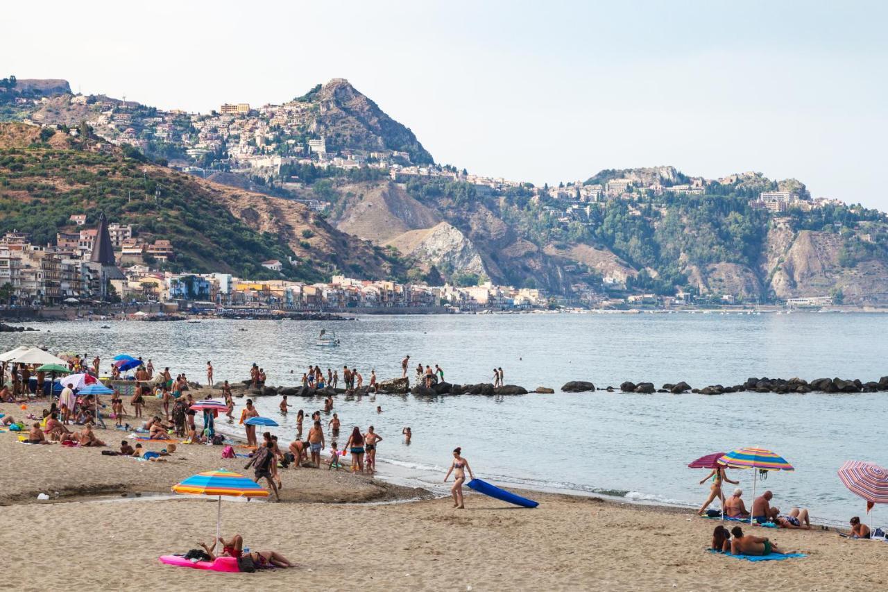 Le Tre More Giardini-Naxos Buitenkant foto