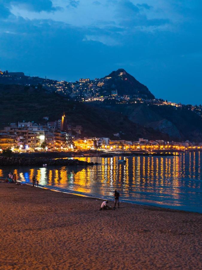 Le Tre More Giardini-Naxos Buitenkant foto